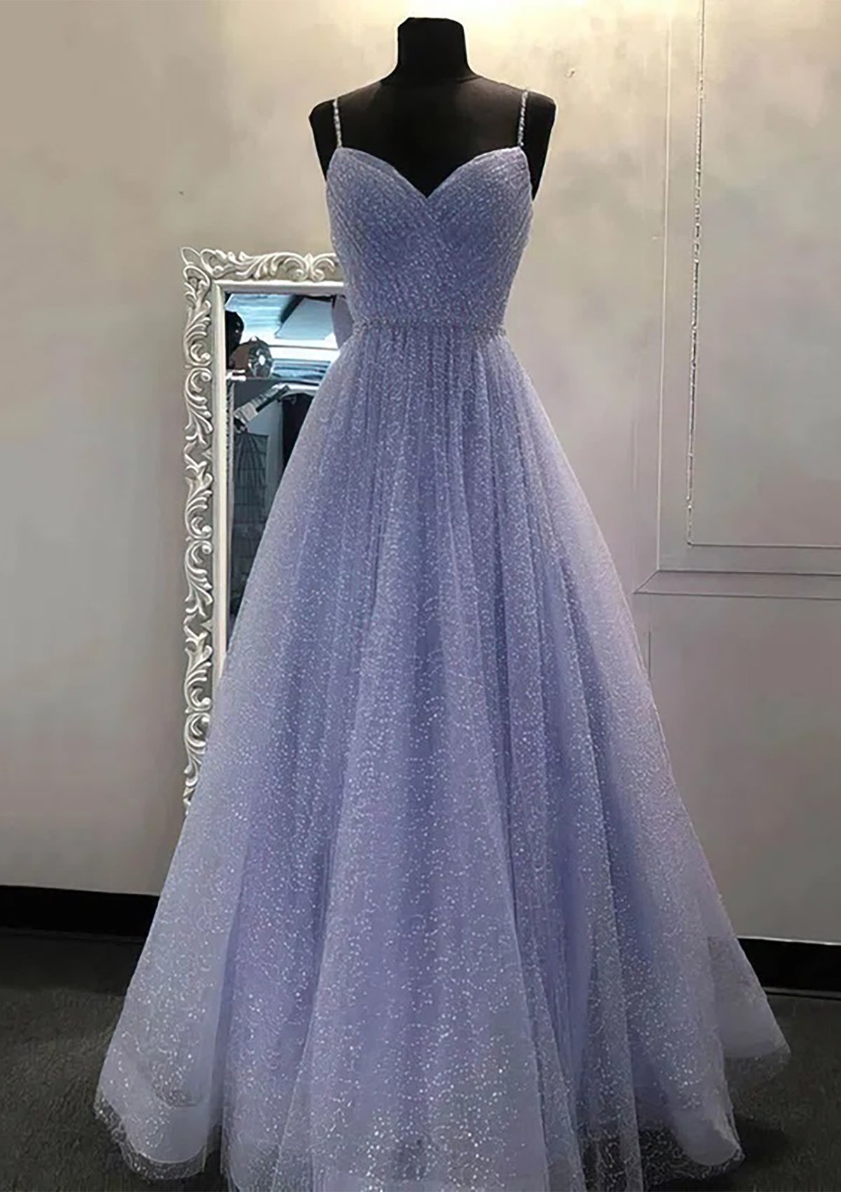 Lavender Prom Dresses, A-line V Neck Spaghetti Straps Long/Floor-Length Tulle Prom Dress With Beading Sequins