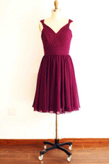 Bridesmaids Dresses Black, Magenta v-Neck Straps A-Line Short Bridesmaid Dress