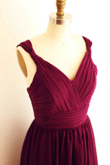 Bridesmaid Dresses Blushing Pink, Magenta v-Neck Straps A-Line Short Bridesmaid Dress