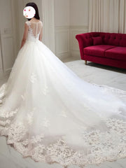 Wedding Dress , Ball Gown Bateau Court Train Tulle Wedding Dresses With Appliques Lace