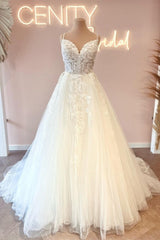 Modern Spaghetti-Straps Sleeveless Long Lace Wedding Dresses Online