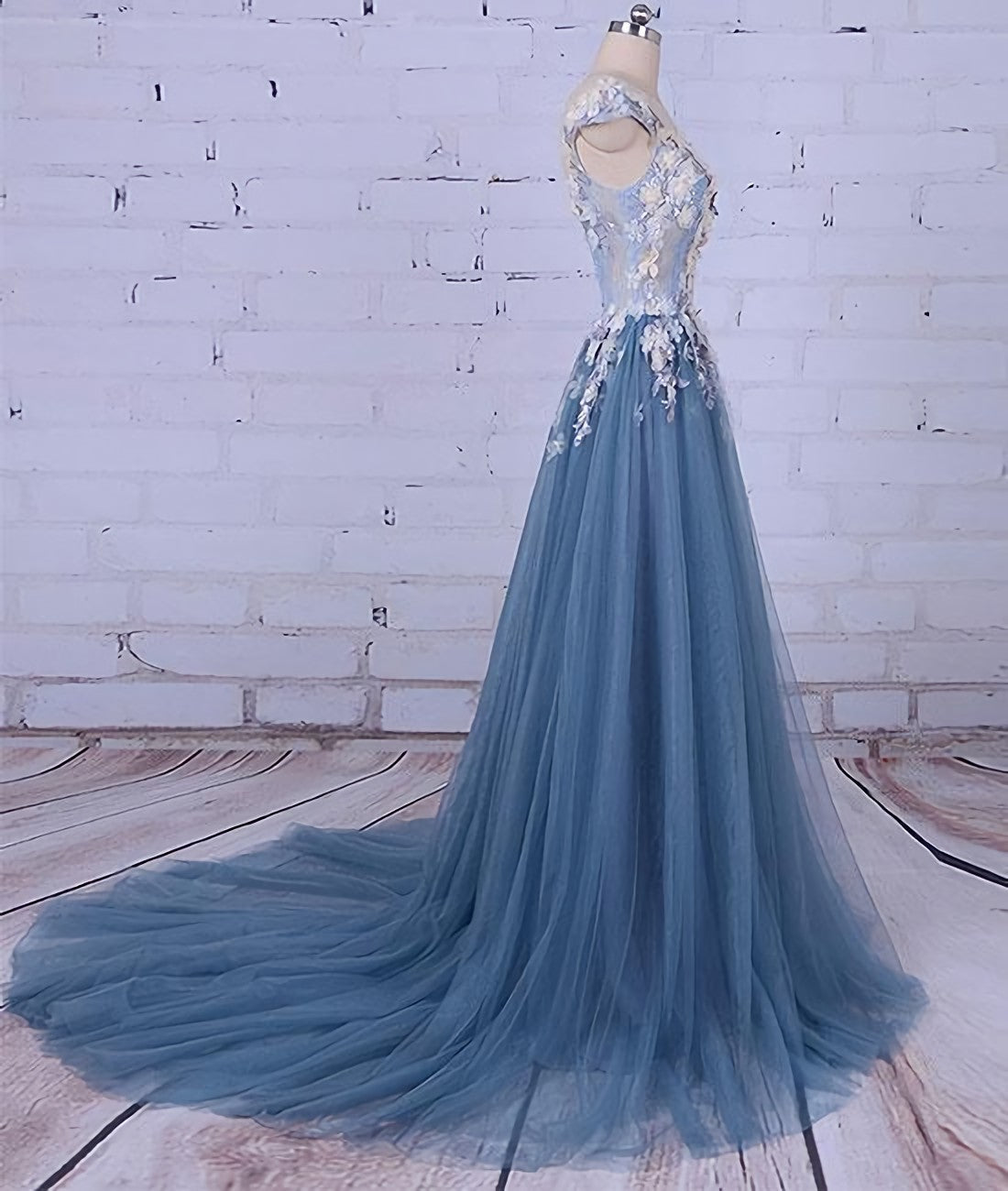 Bridesmaids Dress Style, Unique Pncess Appliqued Tulle Long Prom Dresses