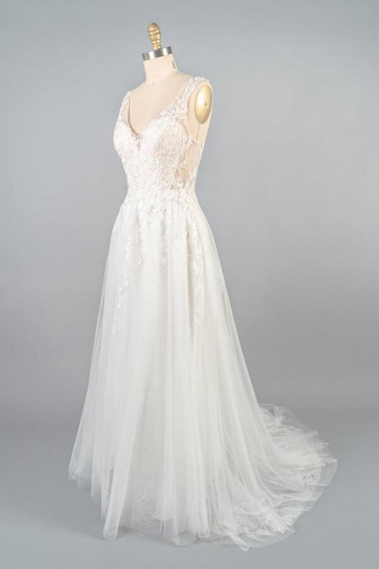 Wedding Dresses Long Sleev, V-neck Appliques Tulle A-line Wedding Dress